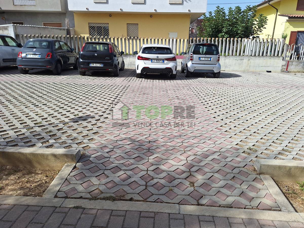 Apartment for sale in   at Cappelle sul Tavo - 5209895 foto 21