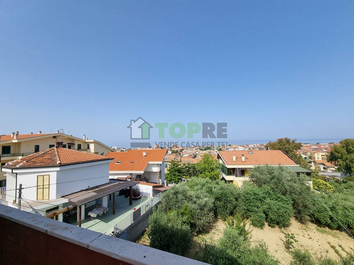 Apartment for sale in   at Collecorvino - 1395371 foto 13