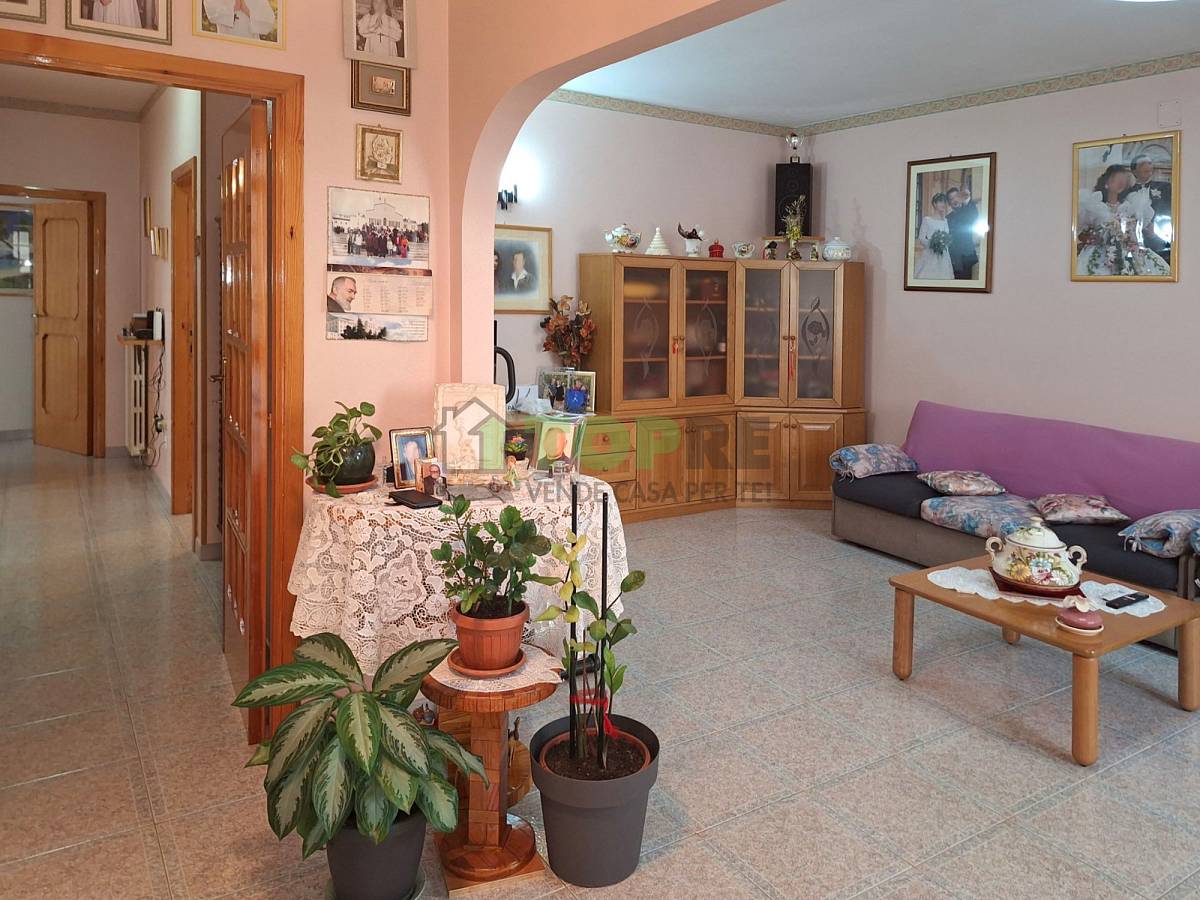 Apartment for sale in   at Cappelle sul Tavo - 8863648 foto 8