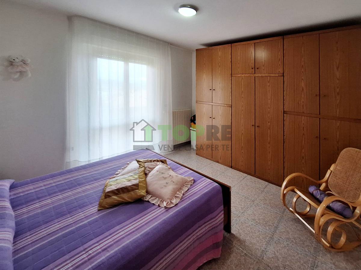 Apartment for sale in   at Cappelle sul Tavo - 8863648 foto 13