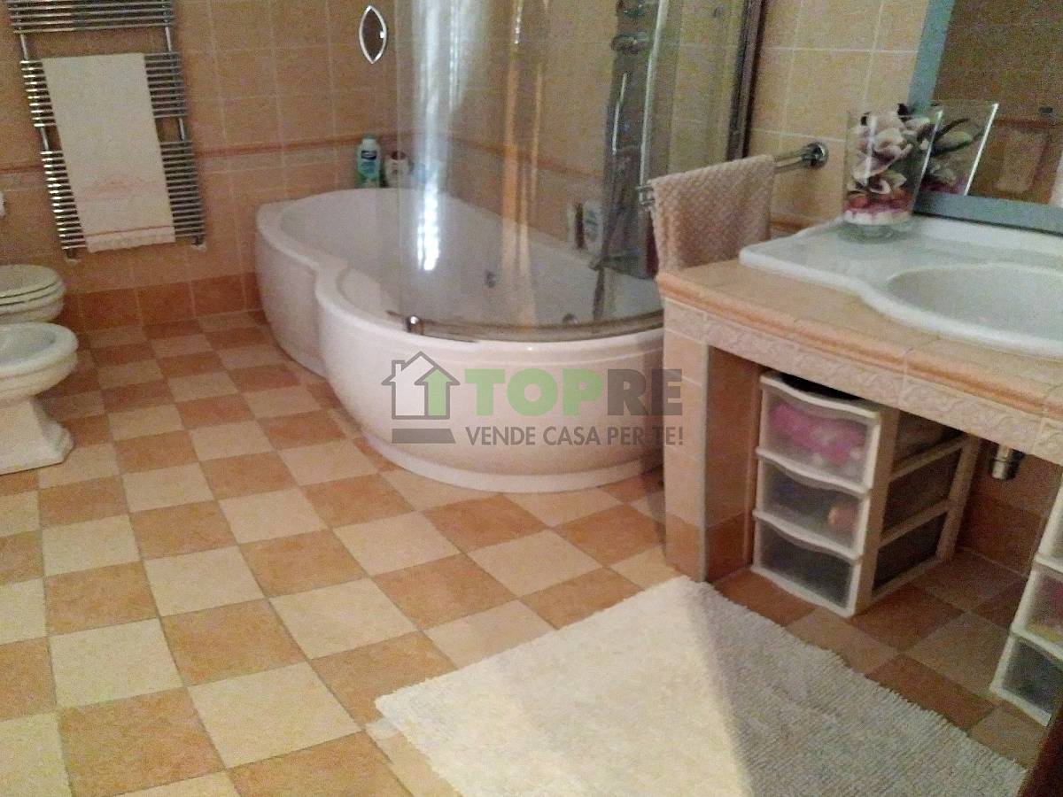 Terraced house for sale in   at Montenero di Bisaccia - 4520303 foto 24