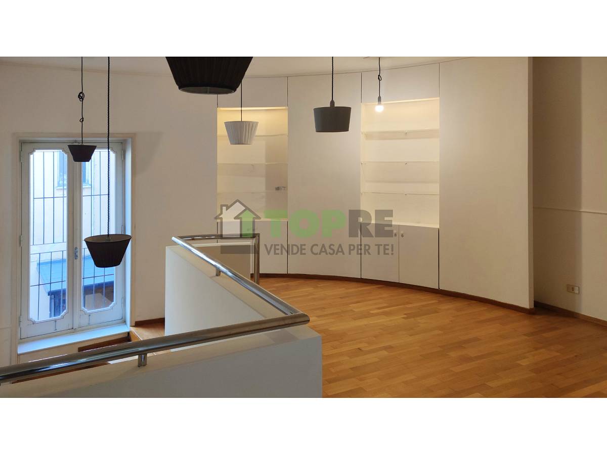 Porzione di casa in vendita in  zona Zona Piazza Matteotti a Chieti - 7358709 foto 1