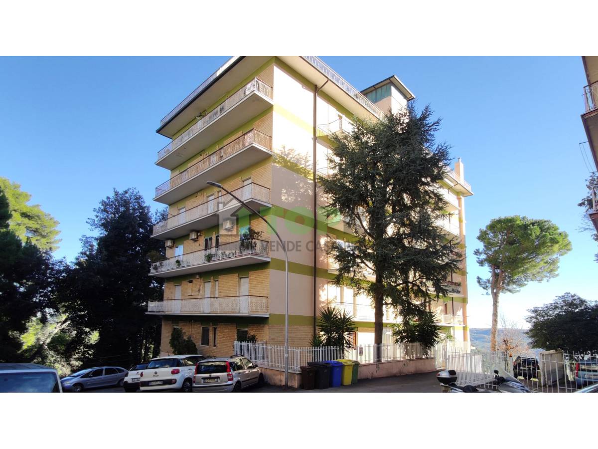 Apartment for sale in Via Eugenio Bruno  in Clinica Spatocco - Ex Pediatrico area at Chieti - 6984814 foto 2