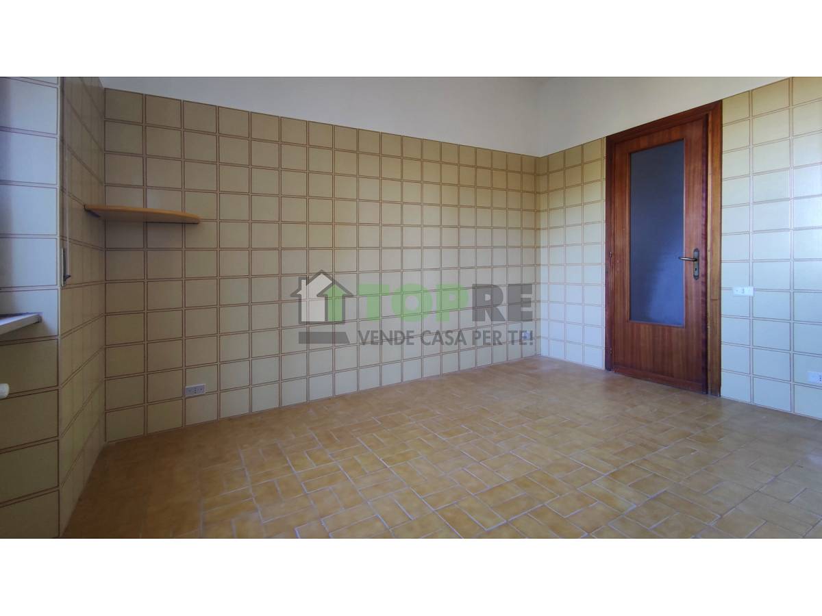 Apartment for sale in Via Eugenio Bruno  in Clinica Spatocco - Ex Pediatrico area at Chieti - 6984814 foto 16