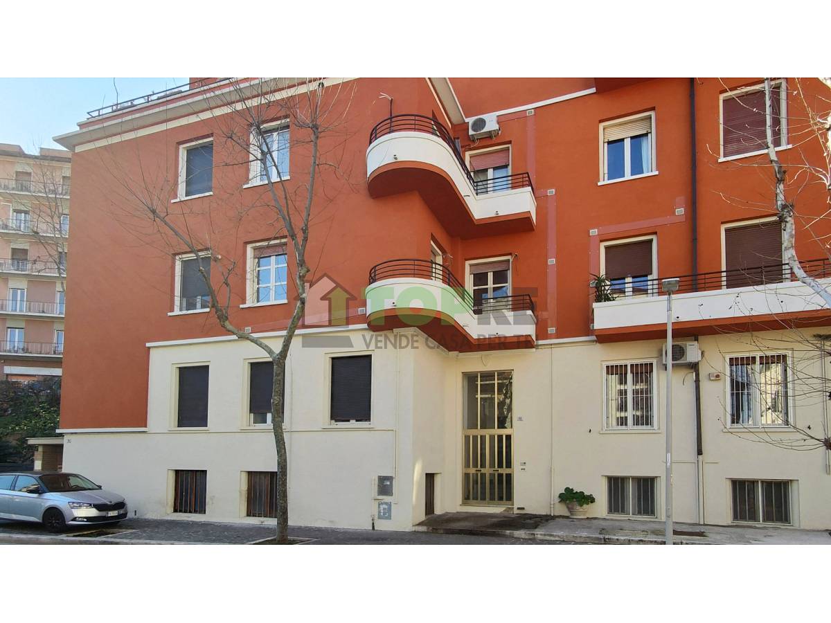 Apartment for sale in Viale Amendola  in Clinica Spatocco - Ex Pediatrico area at Chieti - 1390274 foto 1