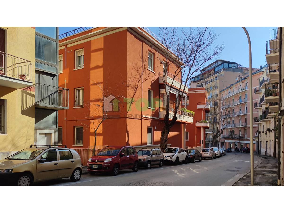 Apartment for sale in Viale Amendola  in Clinica Spatocco - Ex Pediatrico area at Chieti - 1390274 foto 2